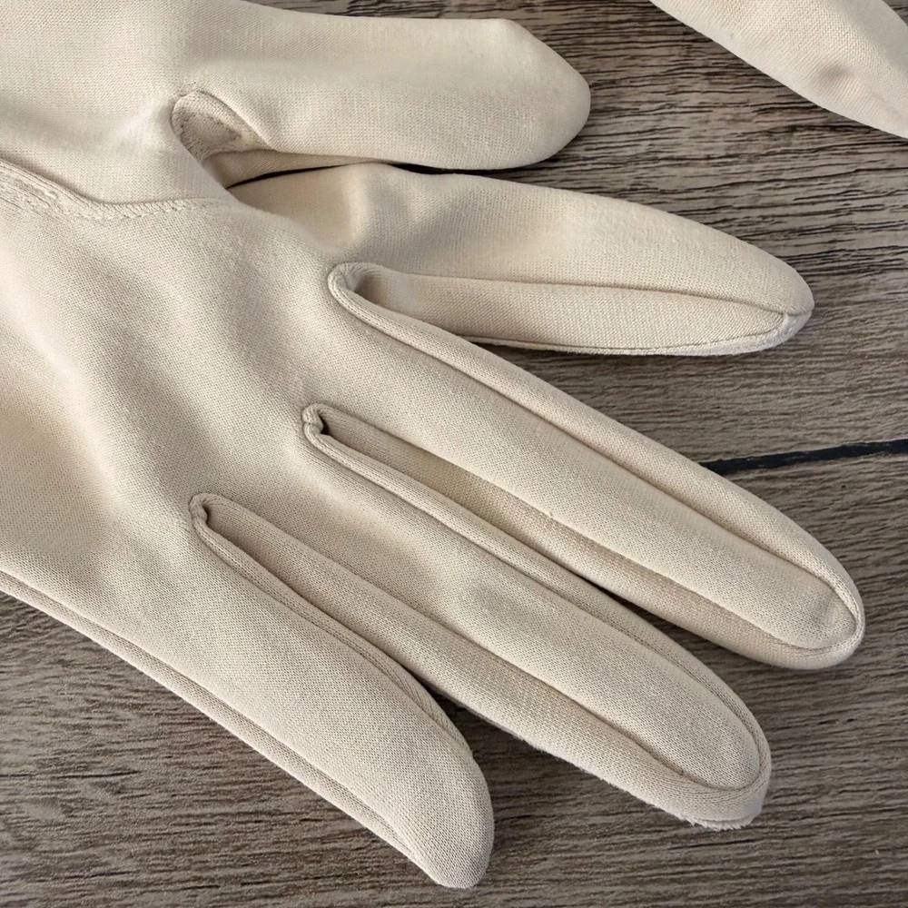 Vintage Ivory White Nylon Formal Gloves Size 7 Wrist Length Stretch Japan Bridal